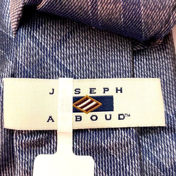 JOSEPH ABBOUD gray tones plaid 100 % silk length 29 inches - Picture 4 of 6